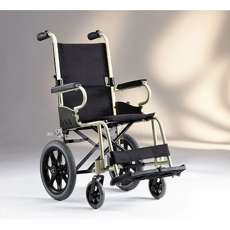 SILLA DE RUEDAS CON RUEDA PEQUEÑA 