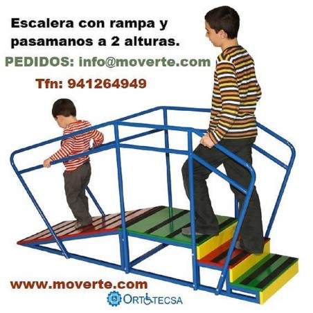 Escalera infantil 3 peldaños con rampa