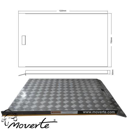 Medidas: Rampa para bordillos y aceras: Largo 122 cm. Ancho 75 cm.