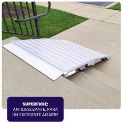 Rampa plegable y de carga hasta 400 kg y medidas 145 x 92 c,