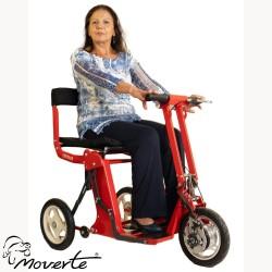 Señora sentada en Scooter eléctrico Di Blasi R30 Ortopedia Moverte