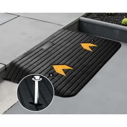 Rampa de caucho para bordillos 90cm x 53,3 cm x 8,9 cm moverte.addisnetwork.es 