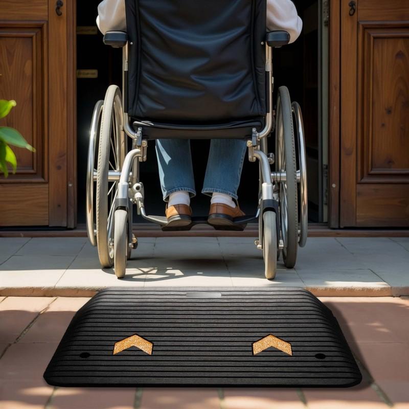 Rampa de caucho para bordillos 90cm x 62 cm x 10,2 cm moverte.addisnetwork.es 