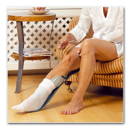 Pone medias Etac Largo Socky stocking aid long